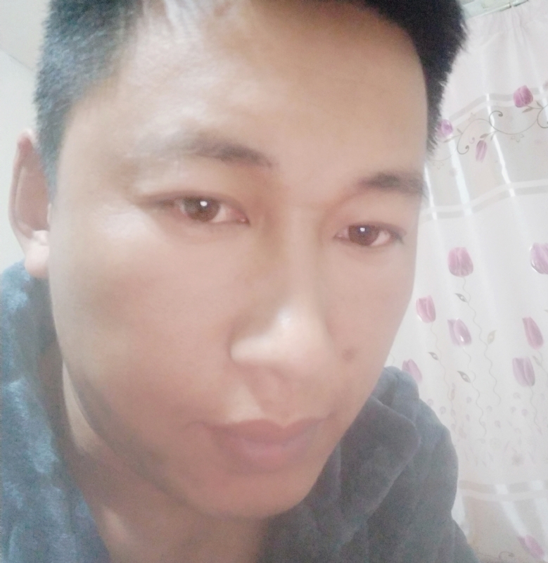龙玉石缘的第一张照片--岫岩残疾人相亲网